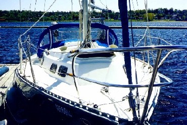 sonsie_at_dock.jpg